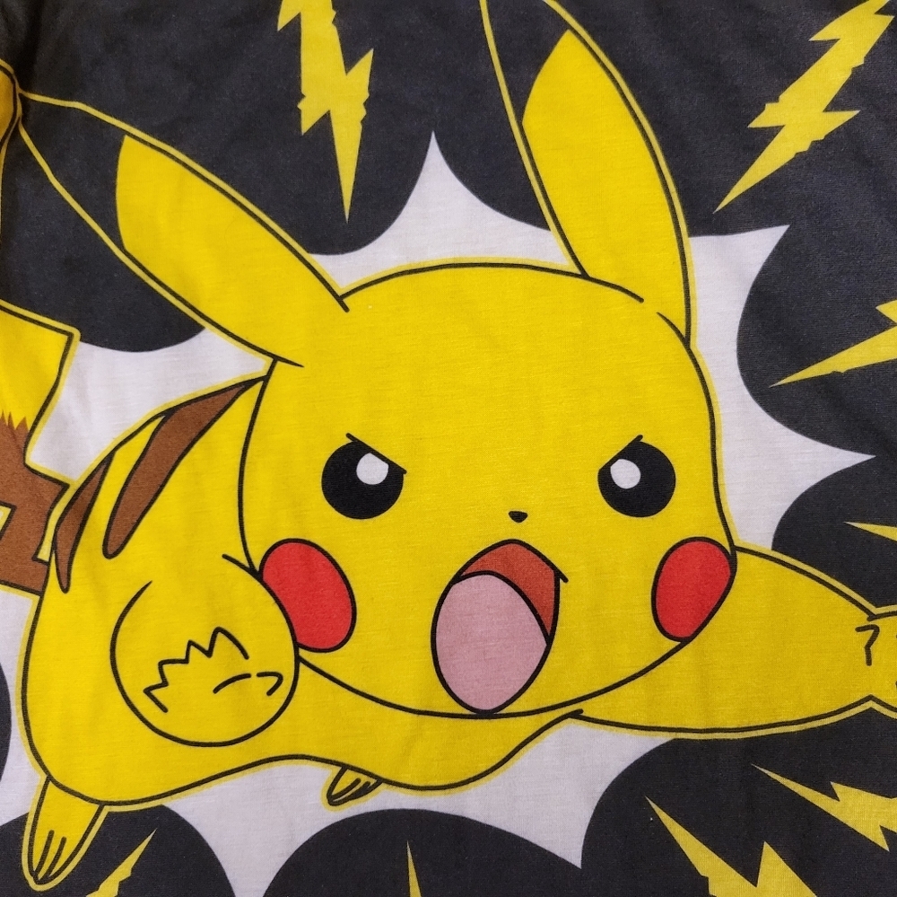 pokemon Nintendo yellow black kids boy tee shirt size 10/12